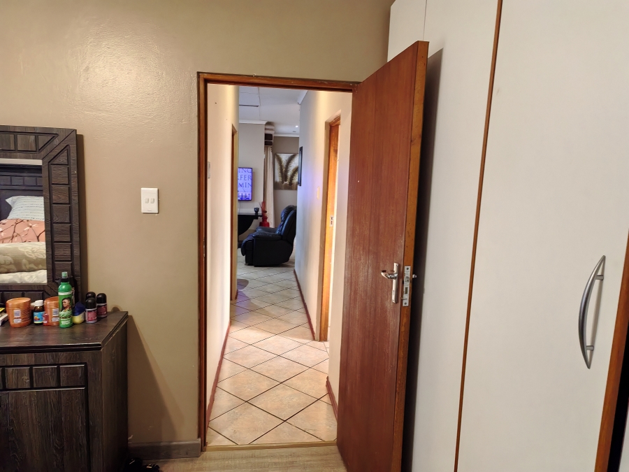 2 Bedroom Property for Sale in Azalea Park Eastern Cape
